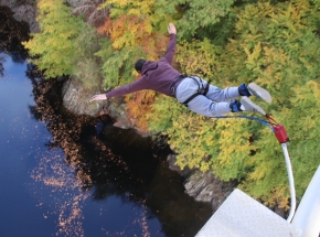 Bungee jumping