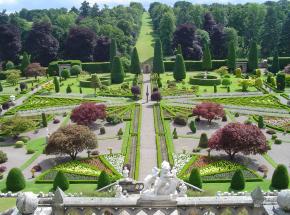 Drummond Castle Gardens